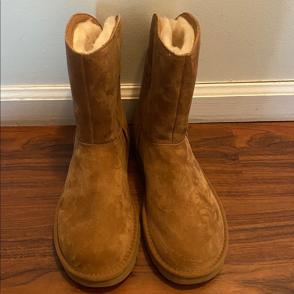 UGG TreadLite Chestnut Remora Buckle Boots Size US 8 New In Box